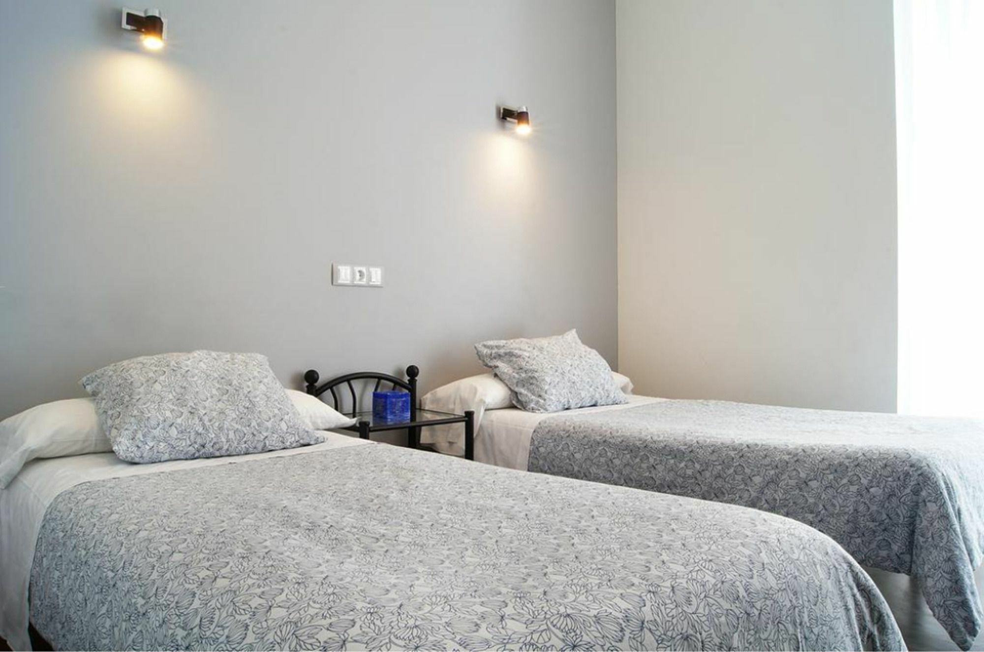 Hostal Cibeles Мадрид Екстер'єр фото