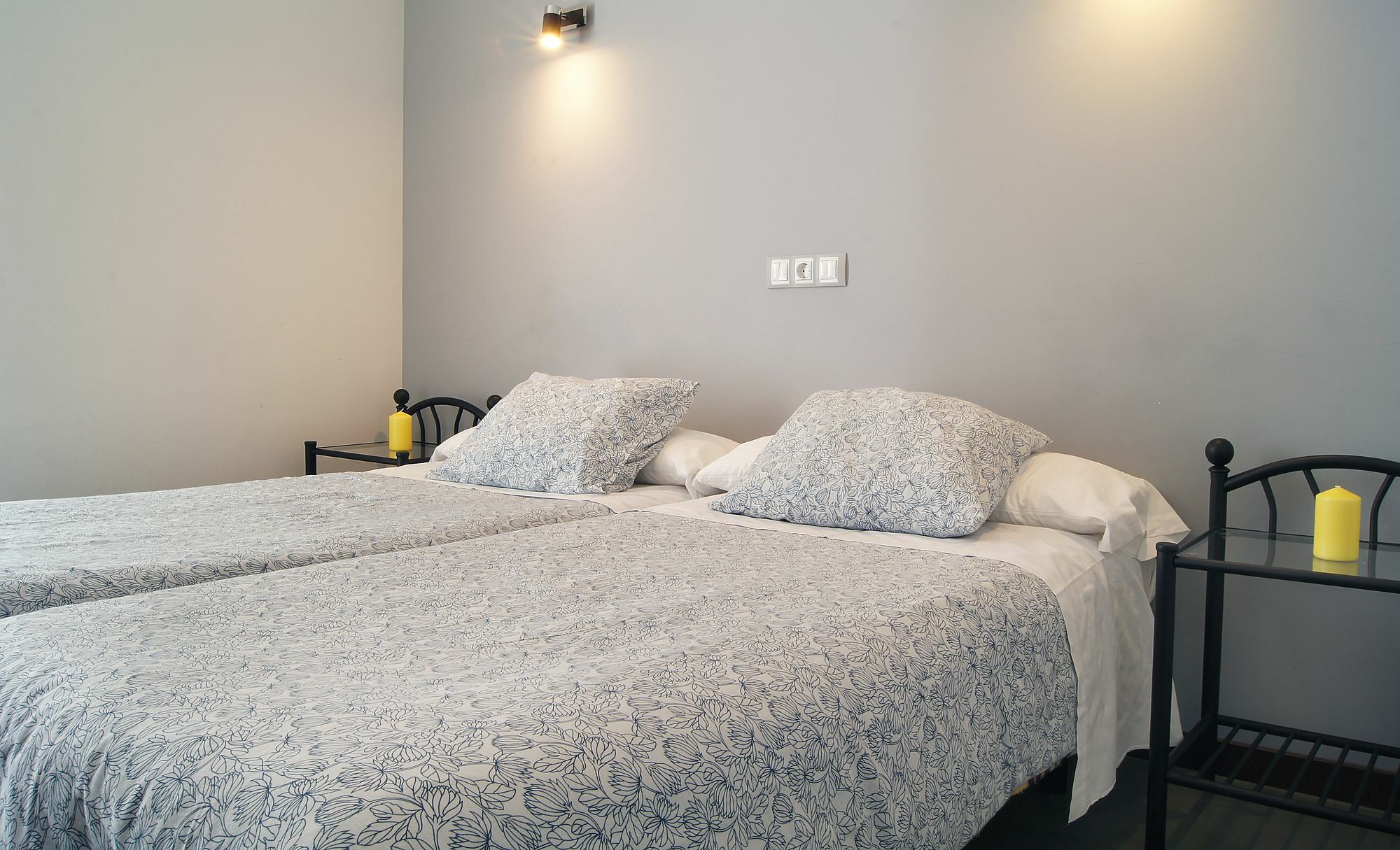 Hostal Cibeles Мадрид Екстер'єр фото